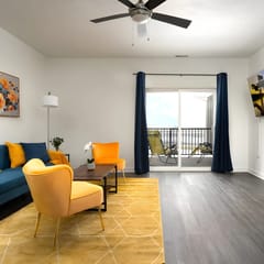 20mins DT Indy | Sleeps 4 | Golden Sun SpaciousGym