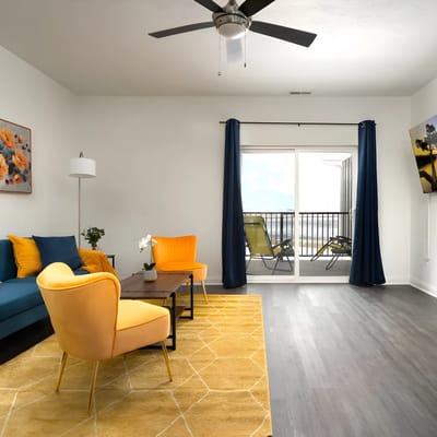 20mins DT Indy | Sleeps 4 | Golden Sun SpaciousGym